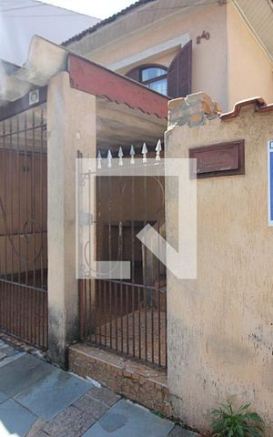 Casa à venda com 183m², 3 quartos e sem vagaFachada
