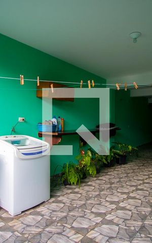 Casa à venda com 262m², 3 quartos e 2 vagasÁrea de serviço