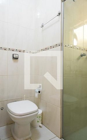 Casa à venda com 141m², 4 quartos e 4 vagas Casa à venda com 141m², 4 quartos e 4 vagasBanheiro suíte 2