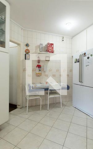 Apartamento à venda com 114m², 3 quartos e 2 vagas Apartamento à venda com 114m², 3 quartos e 2 vagasCozinha