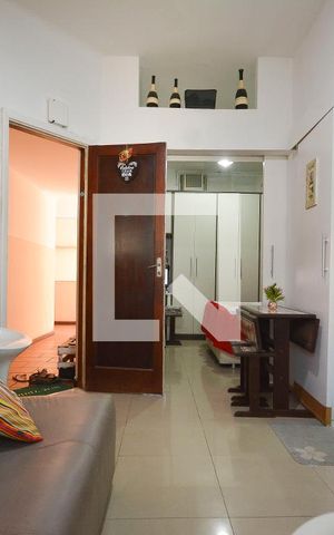 Apartamento à venda com 27m², 1 quarto e sem vagaSala