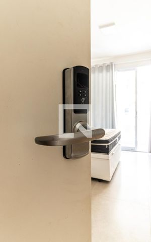 Studio à venda com 23m², 1 quarto e sem vagaFechadura eletrônica