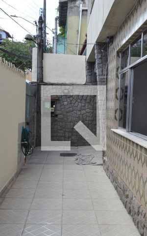 Casa de condomínio à venda com 308m², 5 quartos e 1 vagaQuintal