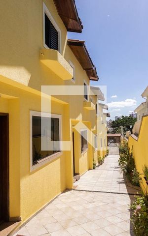 Casa de condomínio à venda com 58m², 2 quartos e 1 vaga Casa de condomínio à venda com 58m², 2 quartos e 1 vagaÁrea comum