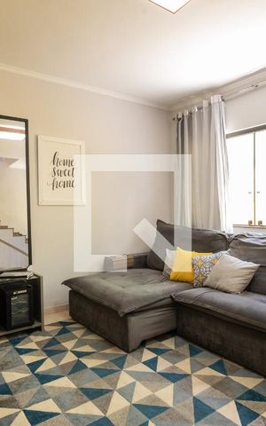 Casa de condomínio à venda com 58m², 2 quartos e 1 vaga Casa de condomínio à venda com 58m², 2 quartos e 1 vagaSala