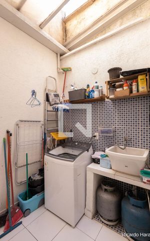Casa de condomínio à venda com 58m², 2 quartos e 1 vaga Casa de condomínio à venda com 58m², 2 quartos e 1 vagaÁrea de Serviço