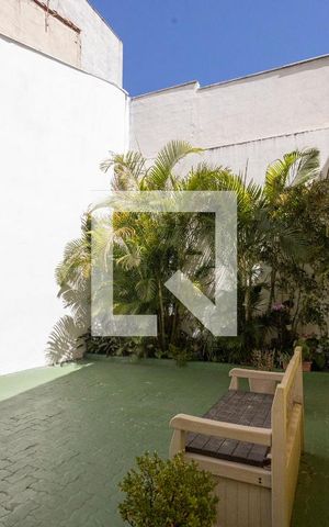 Casa de condomínio à venda com 58m², 2 quartos e 1 vaga Casa de condomínio à venda com 58m², 2 quartos e 1 vagaÁrea comum