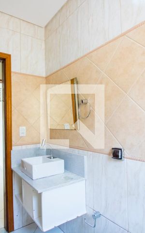 Casa à venda com 312m², 3 quartos e 2 vagas Casa à venda com 312m², 3 quartos e 2 vagasCasa 1 - Lavabo