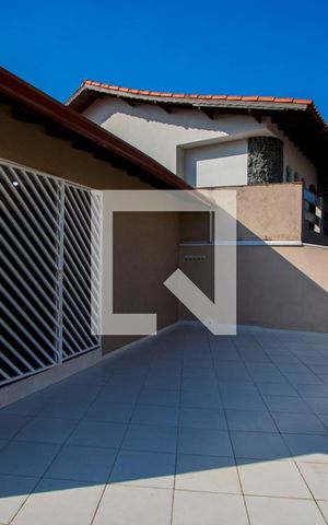 Casa à venda com 312m², 3 quartos e 2 vagas Casa à venda com 312m², 3 quartos e 2 vagasCasa 1 - Varanda do quarto 1