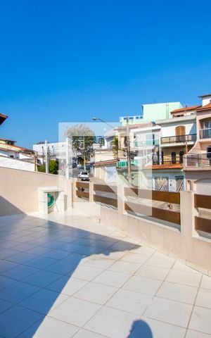 Casa à venda com 312m², 3 quartos e 2 vagas Casa à venda com 312m², 3 quartos e 2 vagasCasa 1 - Varanda do quarto 1