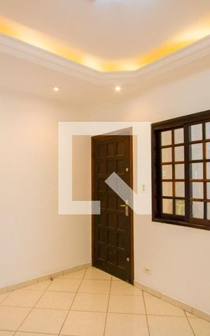 Casa à venda com 312m², 3 quartos e 2 vagas Casa à venda com 312m², 3 quartos e 2 vagasCasa 2 - Sala