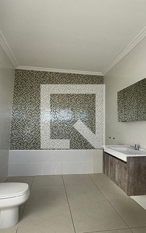 Casa à venda com 300m², 4 quartos e 4 vagasBanheiro da Suíte