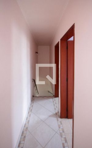 Casa à venda com 400m², 5 quartos e 8 vagas Casa à venda com 400m², 5 quartos e 8 vagasCorredor