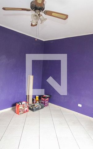 Casa à venda com 400m², 5 quartos e 8 vagas Casa à venda com 400m², 5 quartos e 8 vagasQuarto 03 casa 02