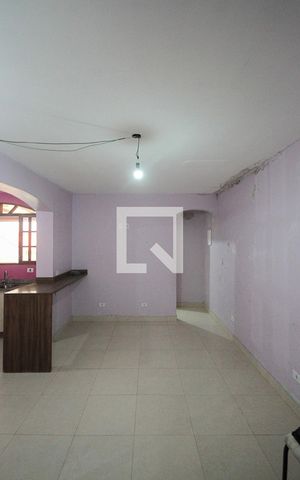 Casa à venda com 400m², 5 quartos e 8 vagas Casa à venda com 400m², 5 quartos e 8 vagasCozinha casa 02