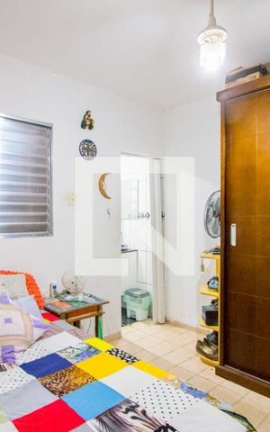 Casa à venda com 160m², 4 quartos e 3 vagas Casa à venda com 160m², 4 quartos e 3 vagasQuarto 1 - Suíte