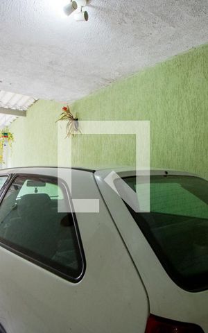 Casa à venda com 160m², 4 quartos e 3 vagas Casa à venda com 160m², 4 quartos e 3 vagasGaragem