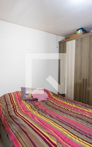 Casa à venda com 160m², 4 quartos e 3 vagas Casa à venda com 160m², 4 quartos e 3 vagasQuarto 2 - Suíte
