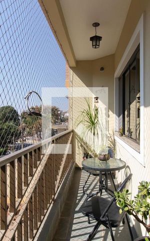 Casa à venda com 276m², 5 quartos e 7 vagas Casa à venda com 276m², 5 quartos e 7 vagasÁrea Externa