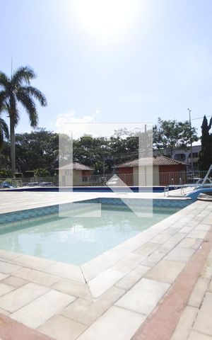 Apartamento para alugar com 65m², 2 quartos e 1 vagaÁrea comum - Piscina