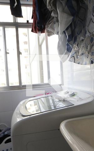 Apartamento para alugar com 65m², 2 quartos e 1 vagaDetalhe da area de serviço