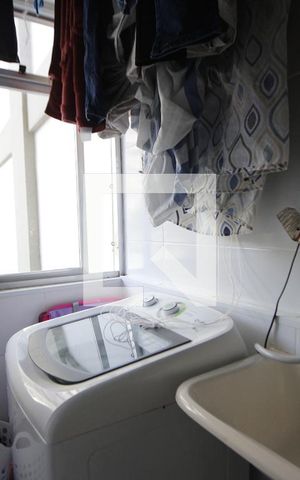 Apartamento para alugar com 65m², 2 quartos e 1 vagaDetalhe da area de serviço