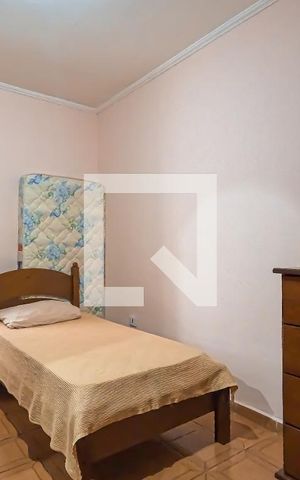 Casa à venda com 199m², 2 quartos e sem vaga Casa à venda com 199m², 2 quartos e sem vagaQuarto 2