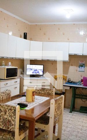 Casa à venda com 237m², 3 quartos e 2 vagasCozinha