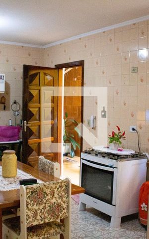 Casa à venda com 237m², 3 quartos e 2 vagasCozinha