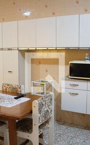 Casa à venda com 237m², 3 quartos e 2 vagasCozinha