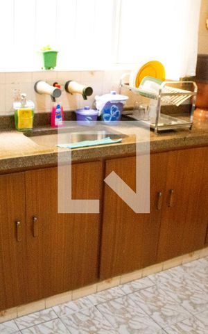 Casa à venda com 237m², 3 quartos e 2 vagasCozinha