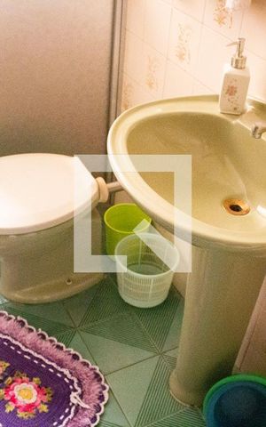 Casa à venda com 237m², 3 quartos e 2 vagasBanheiro