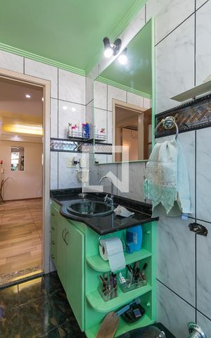 Apartamento à venda com 82m², 2 quartos e 1 vaga Apartamento à venda com 82m², 2 quartos e 1 vagaBanheiro