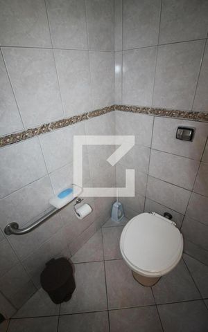 Casa para alugar com 120m², 4 quartos e sem vagaBanheiro