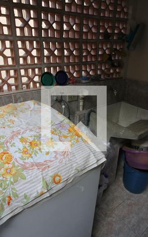 Casa para alugar com 120m², 4 quartos e sem vagaÁrea de Serviço