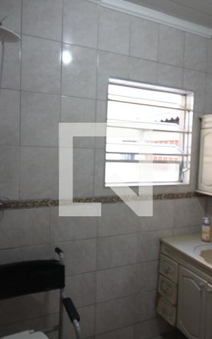 Casa para alugar com 120m², 4 quartos e sem vagaBanheiro