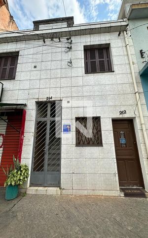Casa para alugar com 120m², 4 quartos e sem vaga Casa para alugar com 120m², 4 quartos e sem vagaFachada