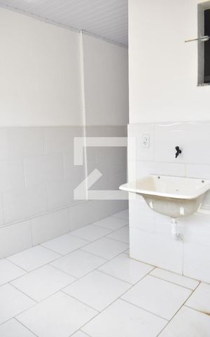 Casa para alugar com 80m², 3 quartos e 1 vagaÁrea de Serviço
