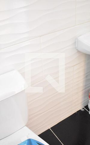 Casa para alugar com 80m², 3 quartos e 1 vagaBanheiro 2
