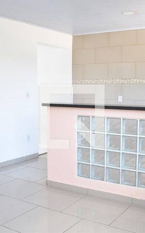 Casa para alugar com 80m², 3 quartos e 1 vagaSala