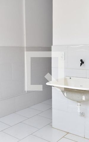 Casa para alugar com 80m², 3 quartos e 1 vagaÁrea de Serviço