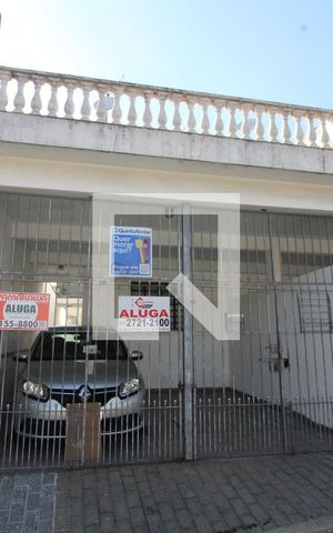Casa à venda com 161m², 4 quartos e 2 vagasFachada