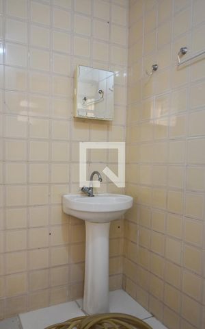 Casa à venda com 159m², 4 quartos e 2 vagasBanheiro de Serviços 
