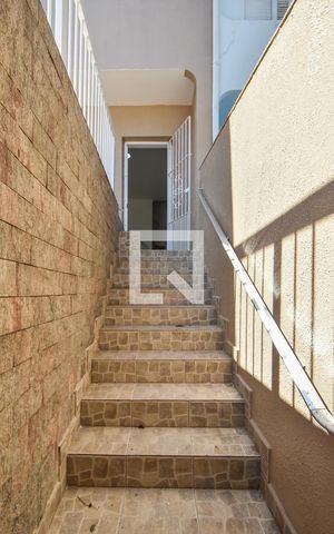 Casa à venda com 159m², 4 quartos e 2 vagasEntrada