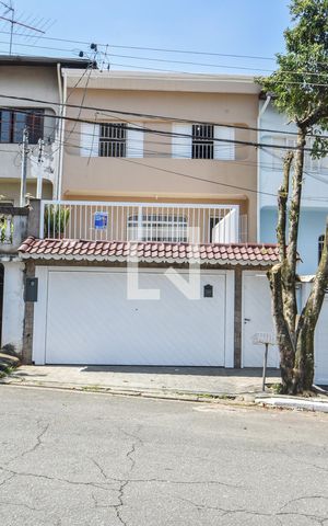 Casa à venda com 159m², 4 quartos e 2 vagasCasa 