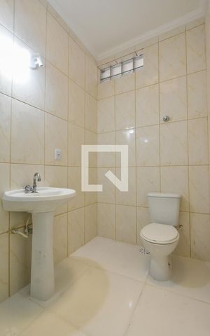 Casa à venda com 159m², 4 quartos e 2 vagasBanheiro 03