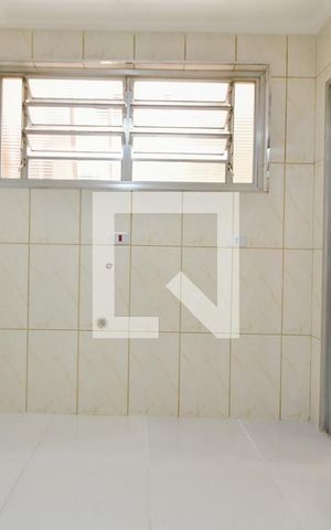 Casa à venda com 159m², 4 quartos e 2 vagasCozinha 