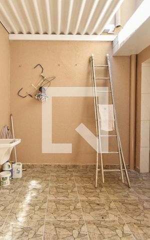 Casa à venda com 159m², 4 quartos e 2 vagasLavanderia 