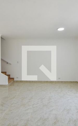 Casa à venda com 159m², 4 quartos e 2 vagasSala 