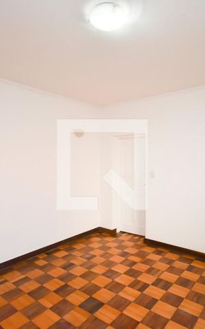 Casa para alugar com 68m², 2 quartos e sem vaga Casa para alugar com 68m², 2 quartos e sem vagaSala